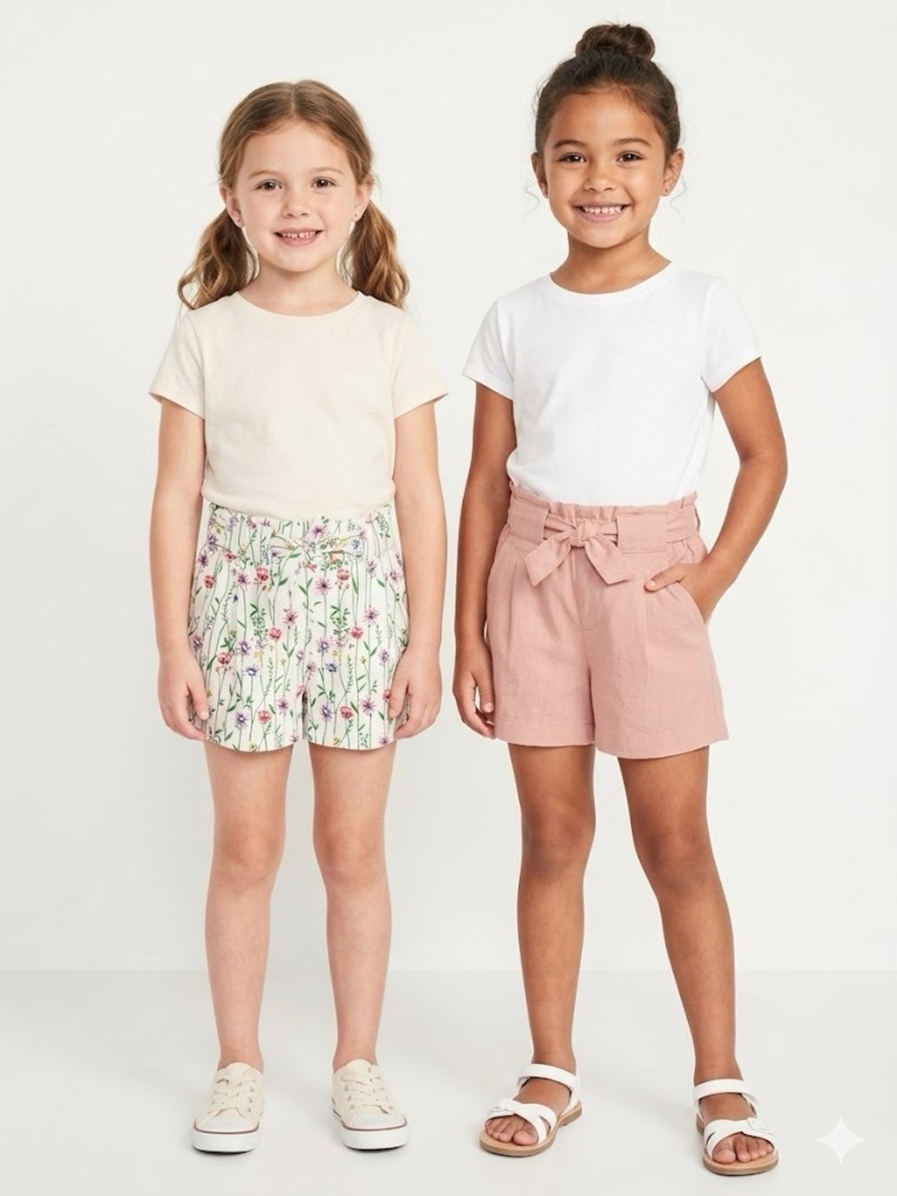 BCBGirls Salmon And white Floral Print Tie-Waist Paperbag Shorts Set 2 Piece